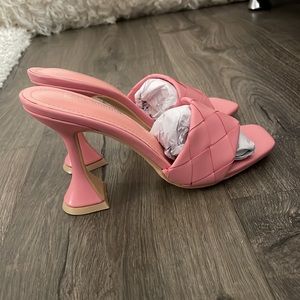 NWTCape Robbin Affection Sexy High Heels for Women,  Size 7.5